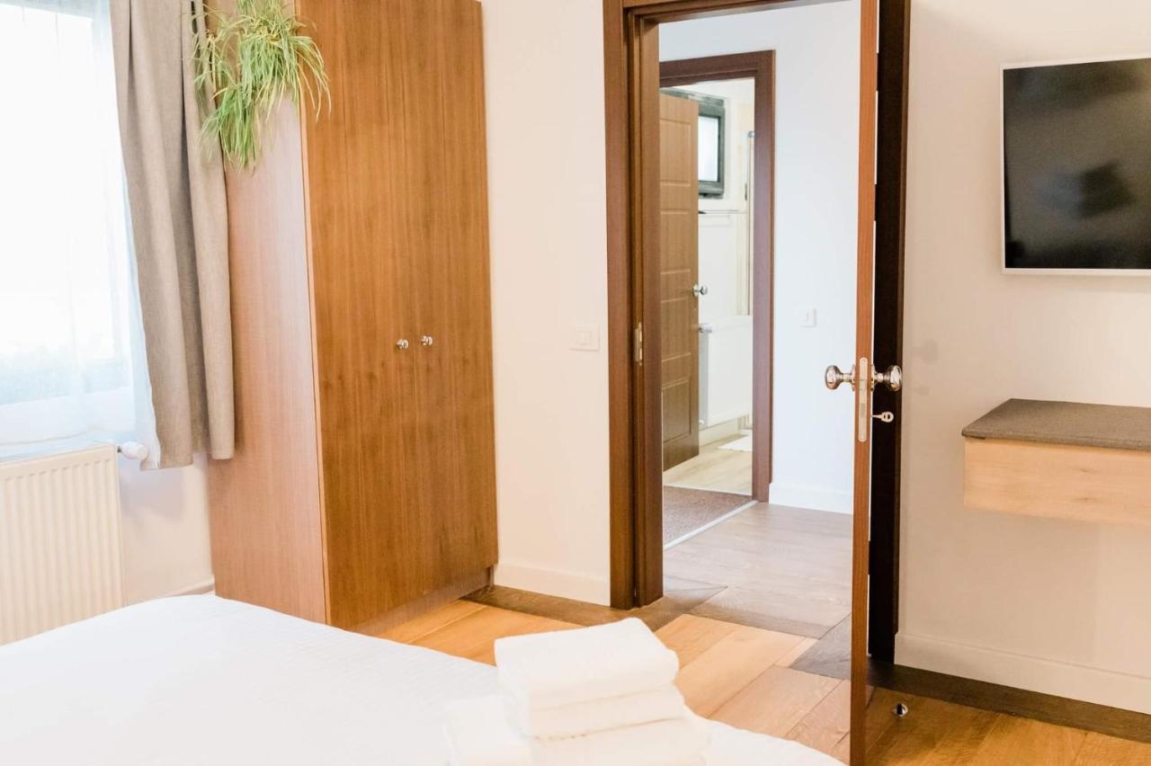 Rîşnov Cedar Crest 아파트 호텔 외부 사진